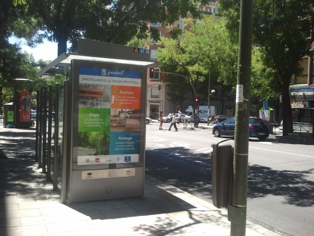 STTC marquesina autobús Madrid